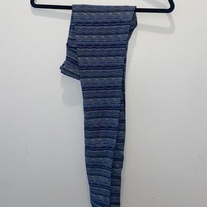 Lululemon leggings size 4